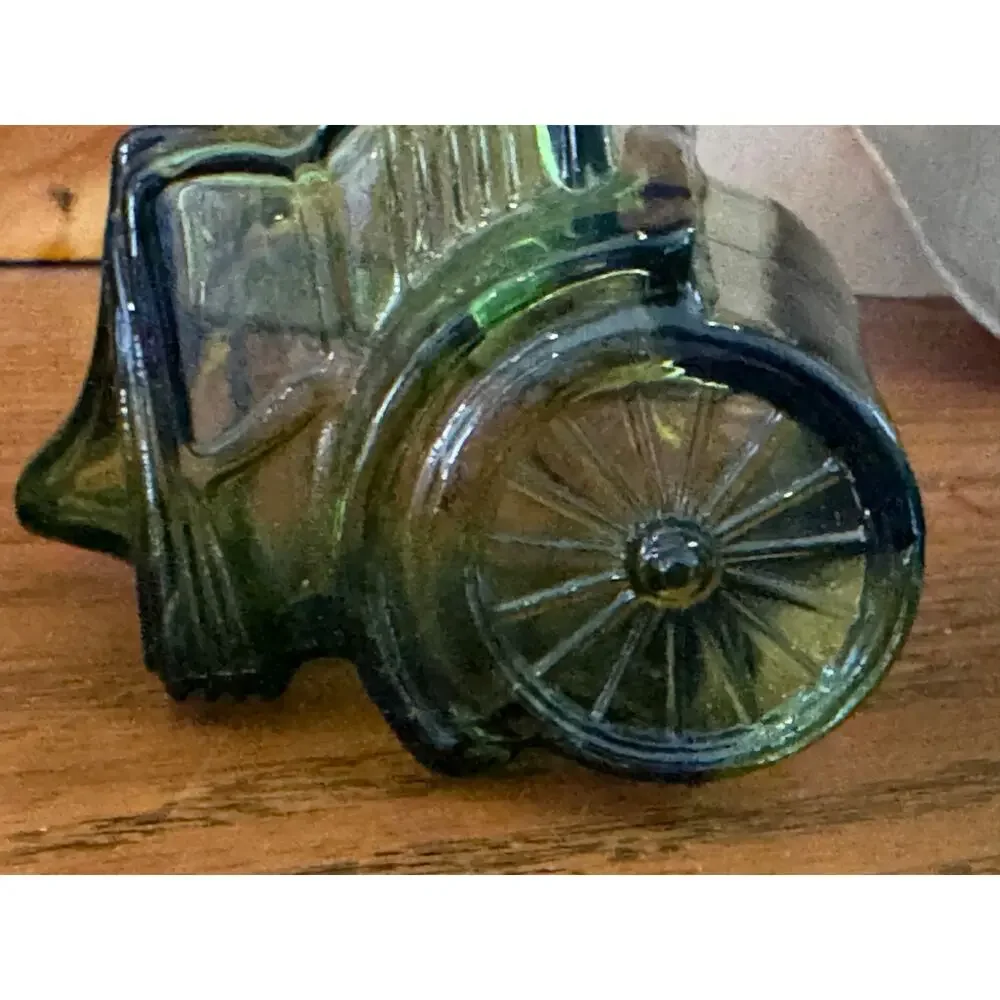 Vintage Avon Haynes-Apperson 1902 Car Decanter Blend 7 After Shave w Box